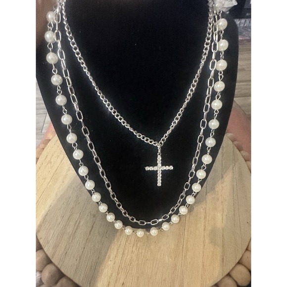 Jewelry - 3 Strand Vintage Faux Pearl & Cable Chain SilverTone Necklace W-Cross Charm